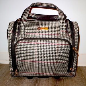 Travel Bag with wheels London Fog